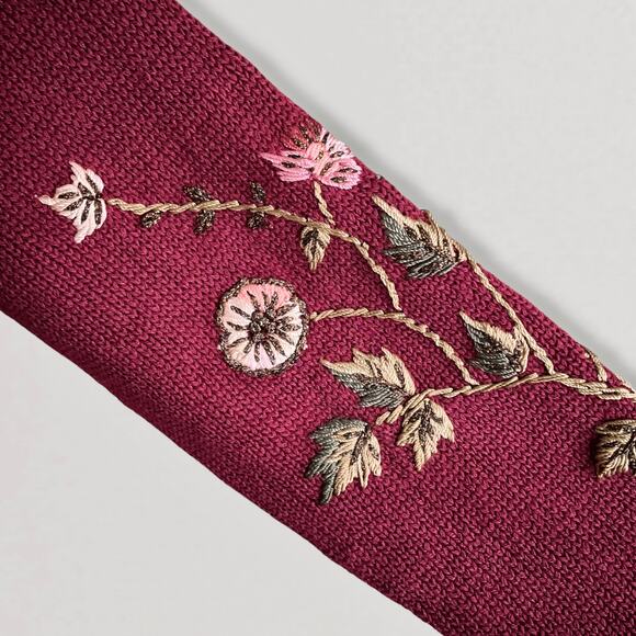 90s Crewel Embroidered Whimsigoth Sweater Academia Dark Romance Cottagecore M - Picture 3 of 12